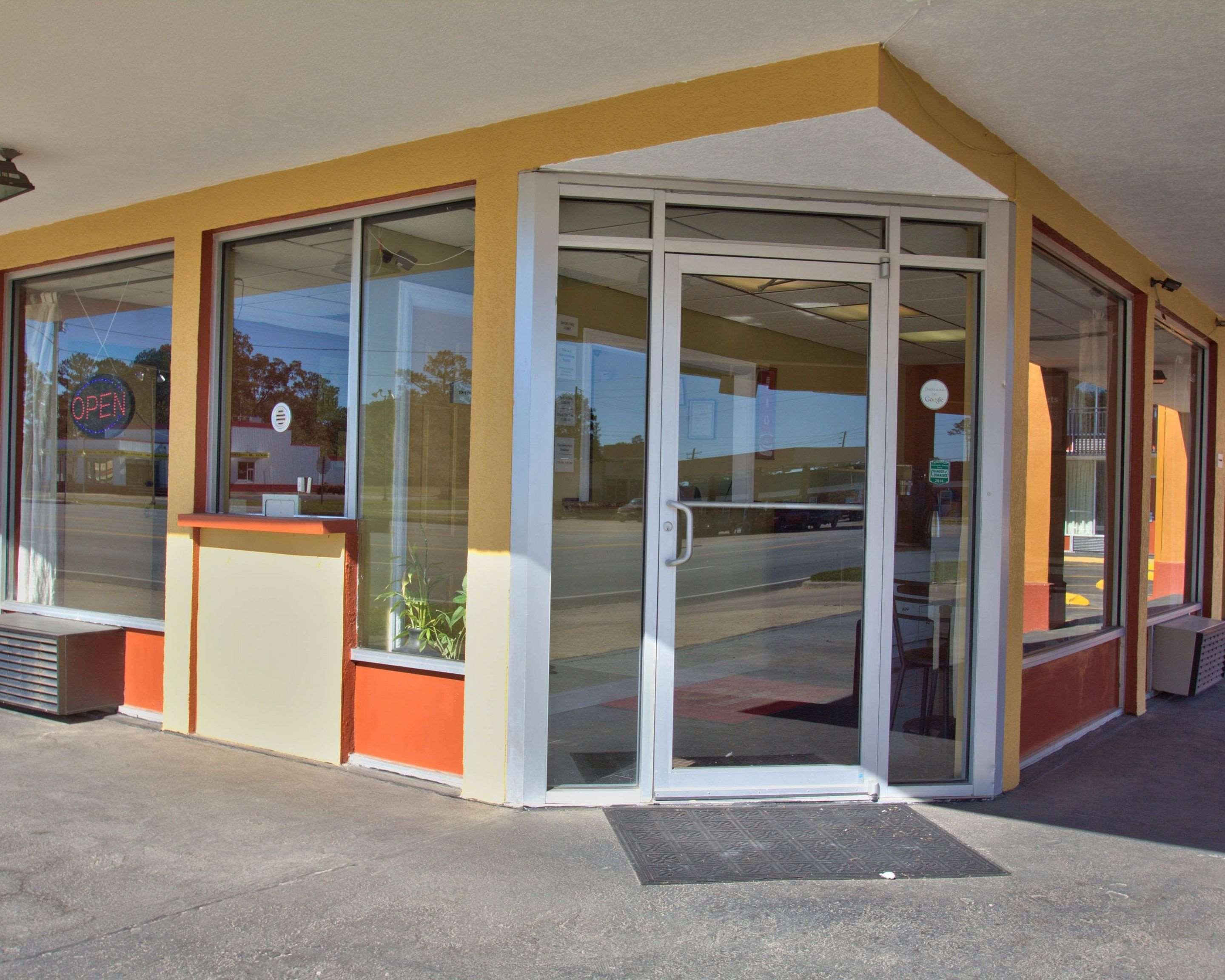 Econo Lodge Donalsonville Екстер'єр фото