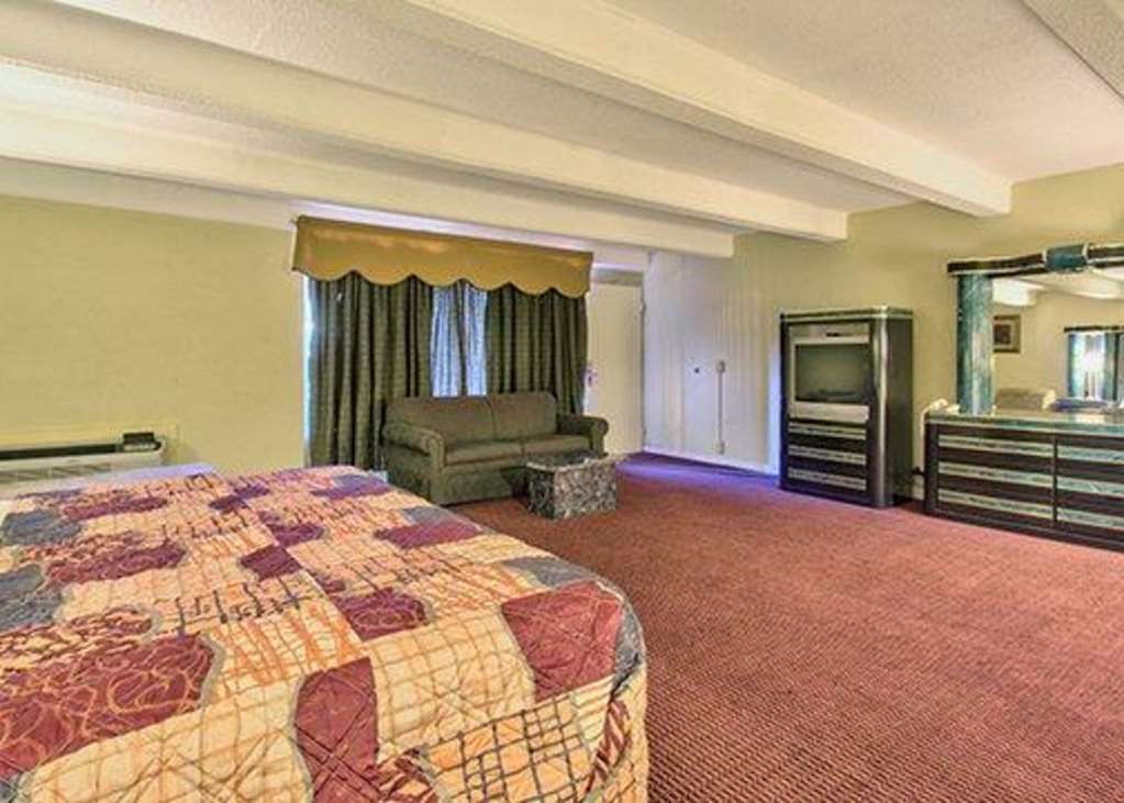 Econo Lodge Donalsonville Номер фото